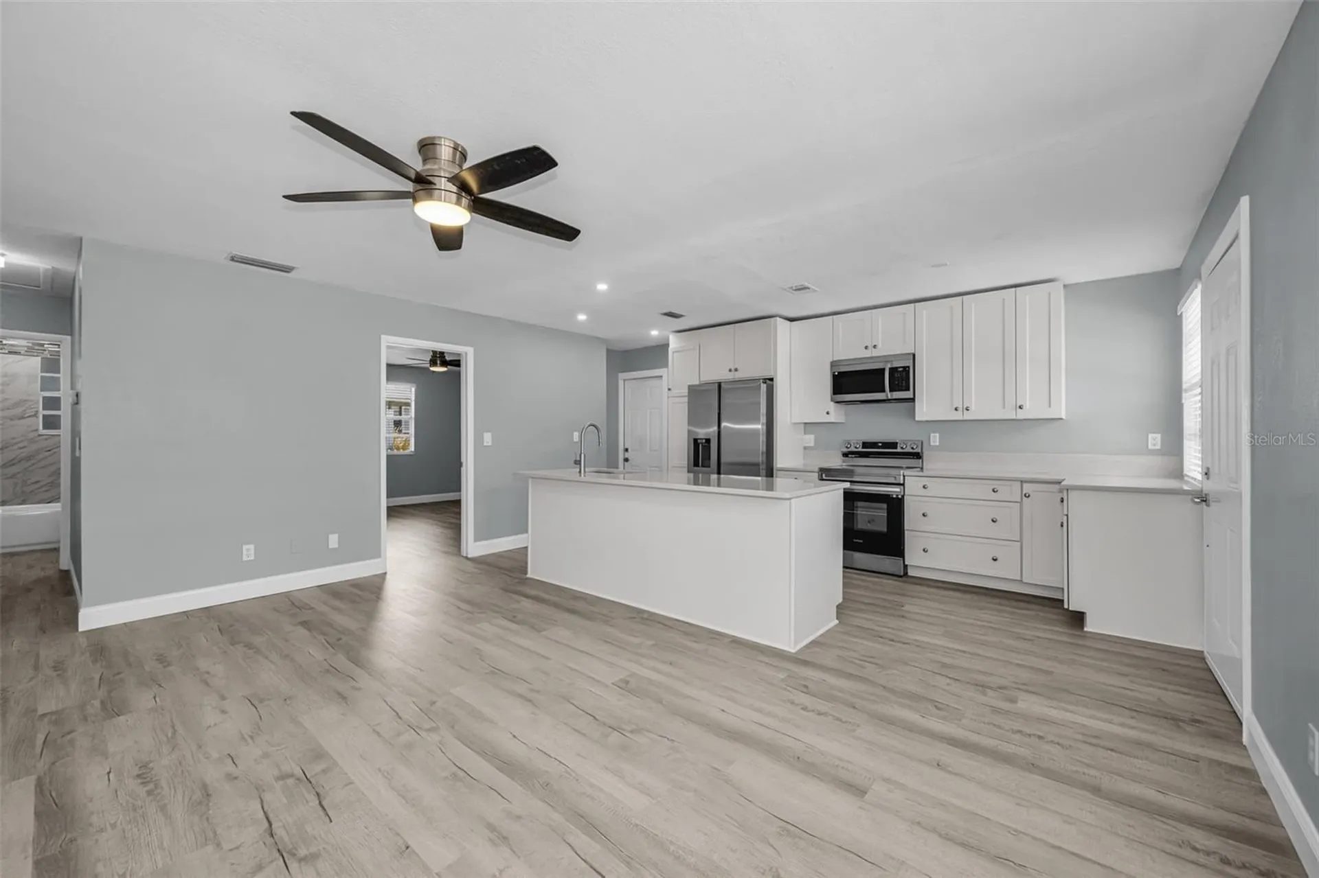 1231 Illinois Avenue Palm Harbor FL 34683