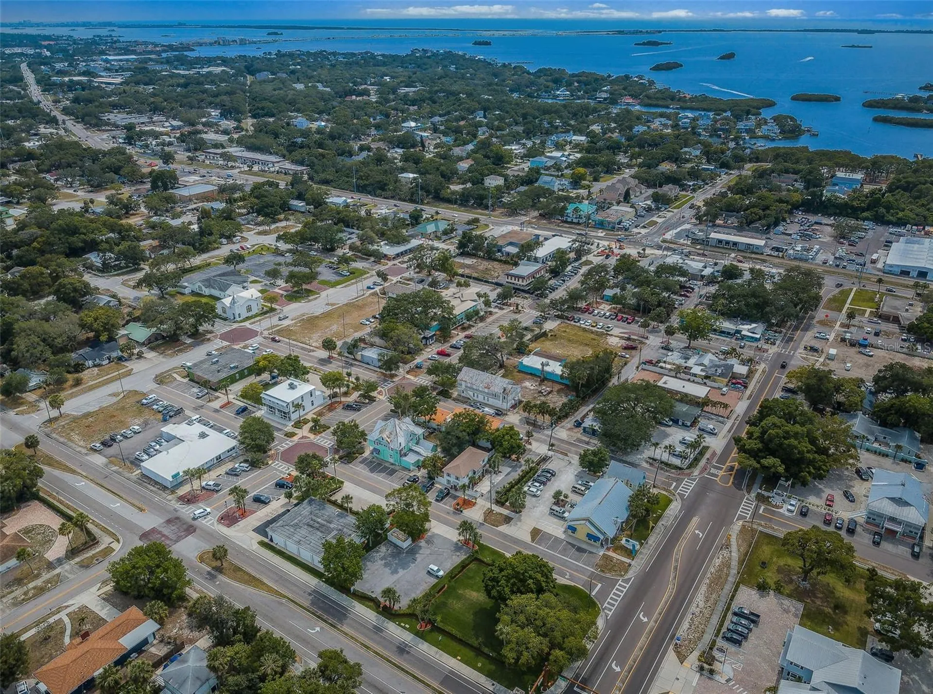 1231 Illinois Avenue Palm Harbor FL 34683