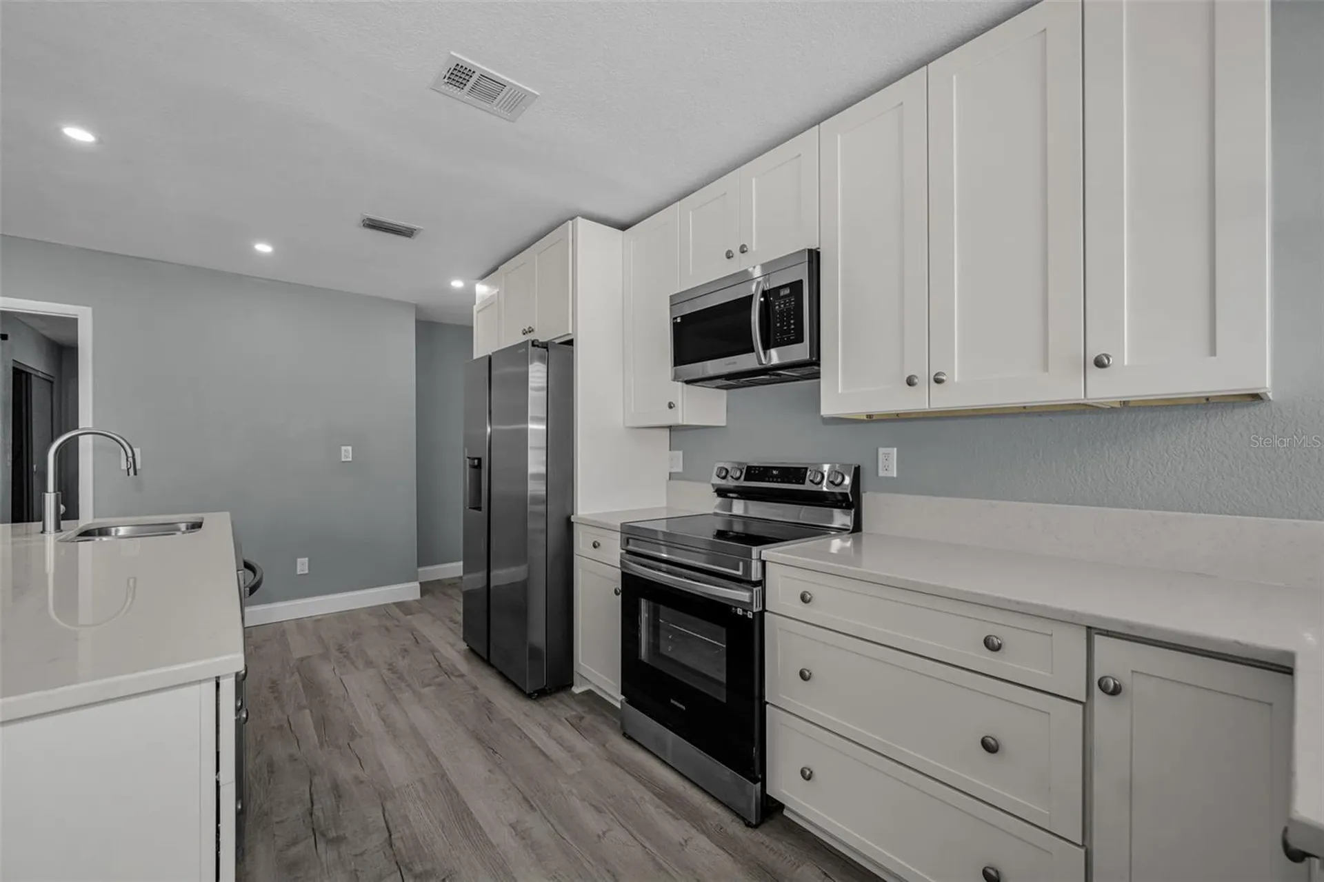 1231 Illinois Avenue Palm Harbor FL 34683