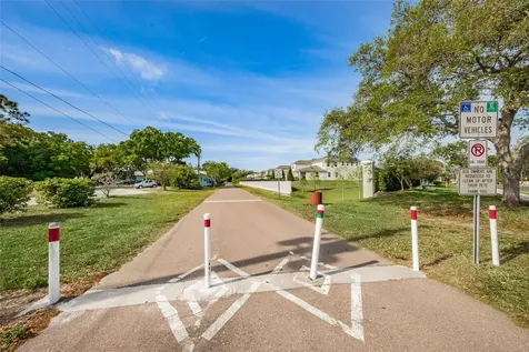 1231 Illinois Avenue Palm Harbor FL 34683