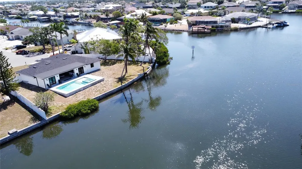 926 Eagle Lane Apollo Beach FL 33572