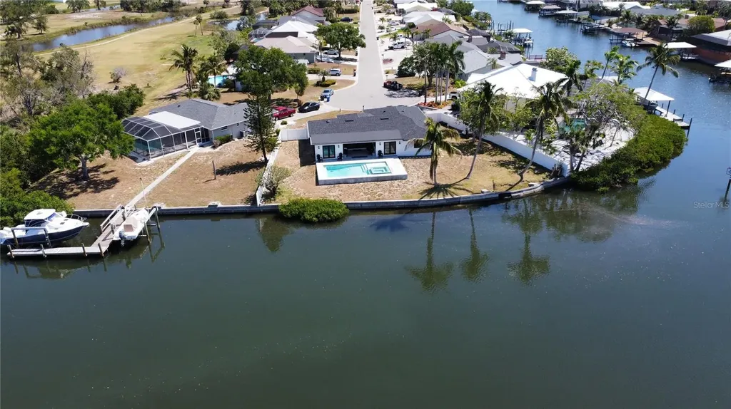 926 Eagle Lane Apollo Beach FL 33572