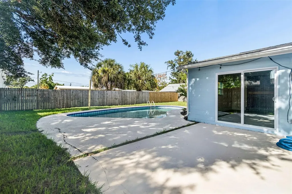 1101 54th Avenue S St Petersburg FL 33705