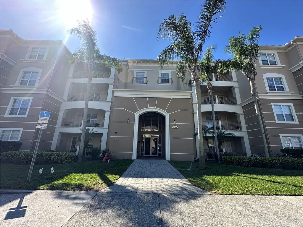 5024 Shoreway Loop Orlando FL 32819