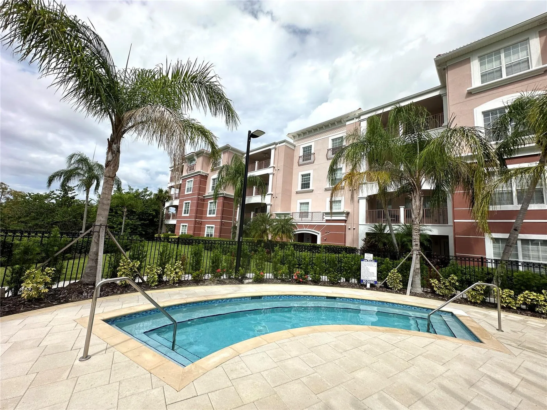 5024 Shoreway Loop Orlando FL 32819