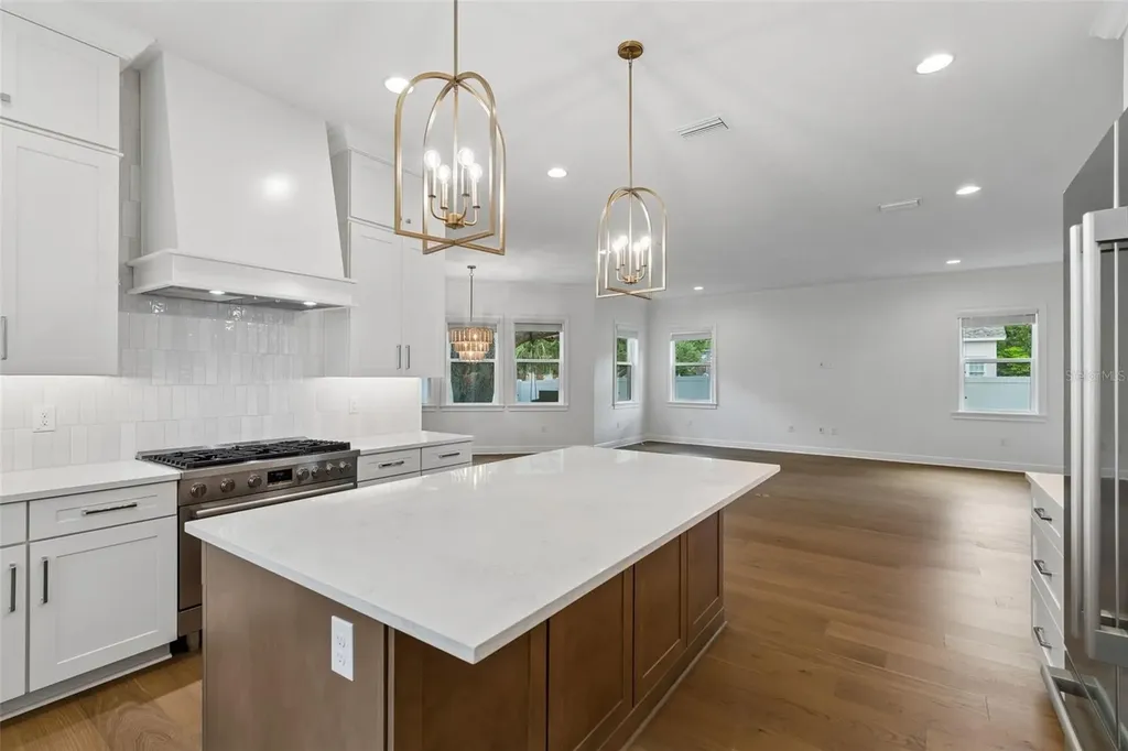 3122 W San Jose Street Tampa FL 33629