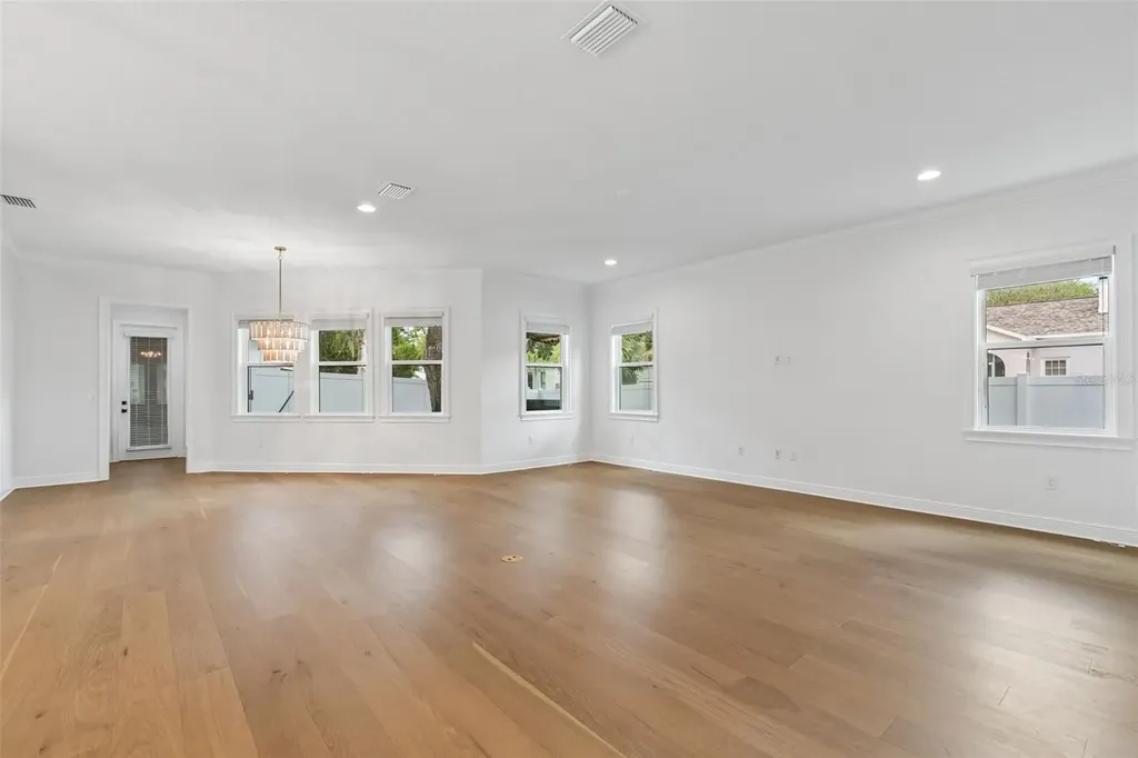 3122 W San Jose Street Tampa FL 33629