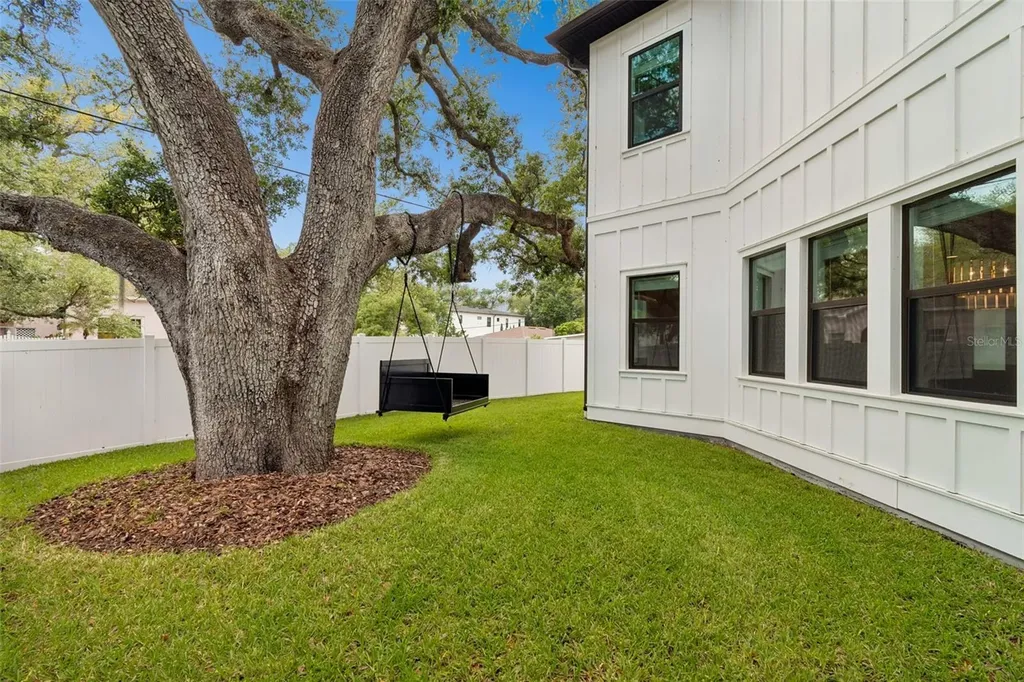 3122 W San Jose Street Tampa FL 33629