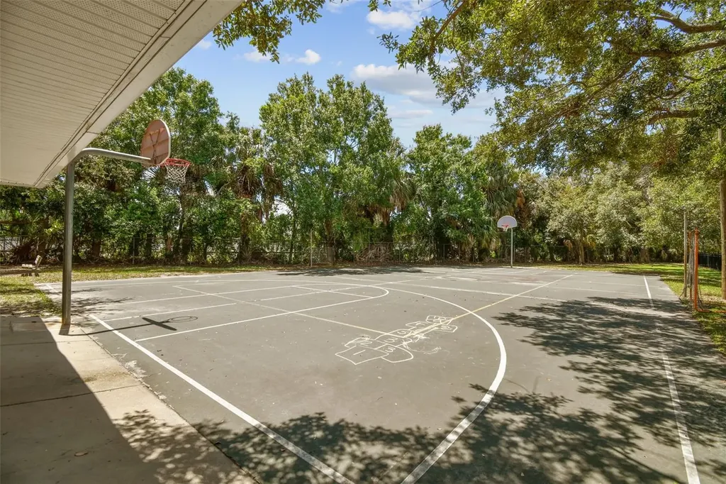 3122 W San Jose Street Tampa FL 33629