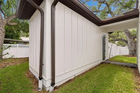 3122 W San Jose Street Tampa FL 33629