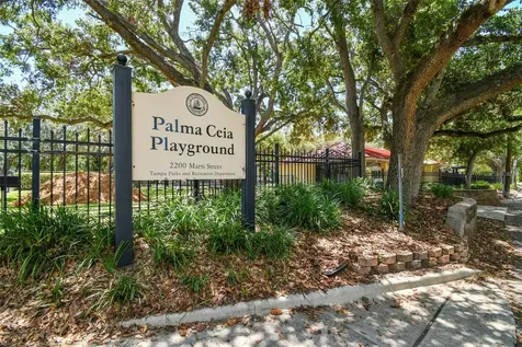3122 W San Jose Street Tampa FL 33629
