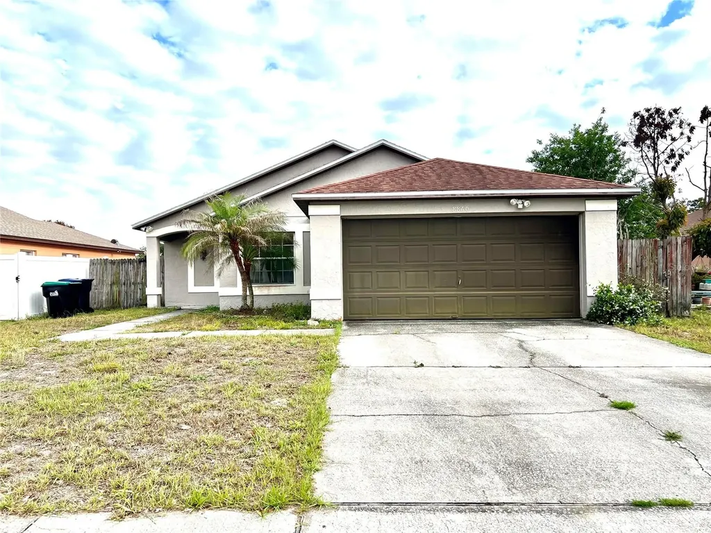 8860 Lambert Lane Orlando FL 32825