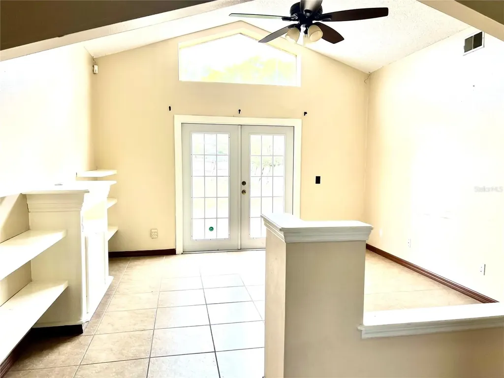 8860 Lambert Lane Orlando FL 32825