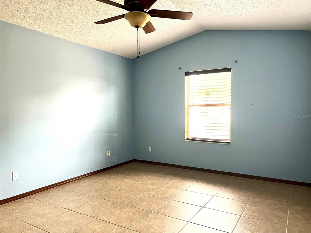 8860 Lambert Lane Orlando FL 32825