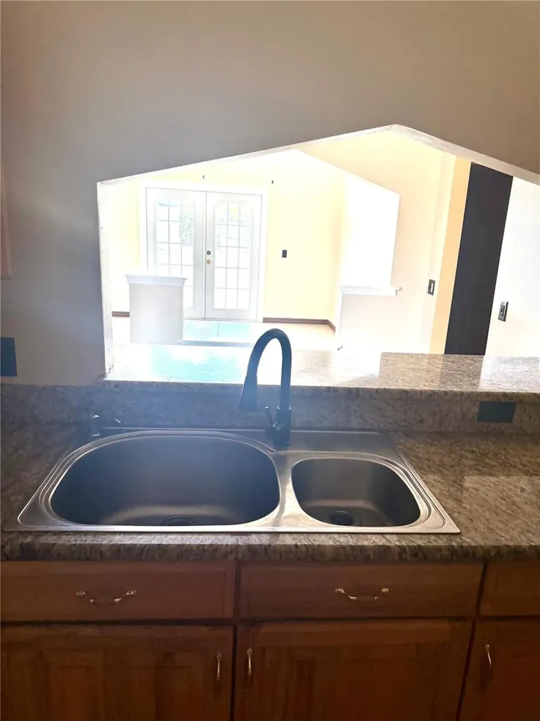 8860 Lambert Lane Orlando FL 32825