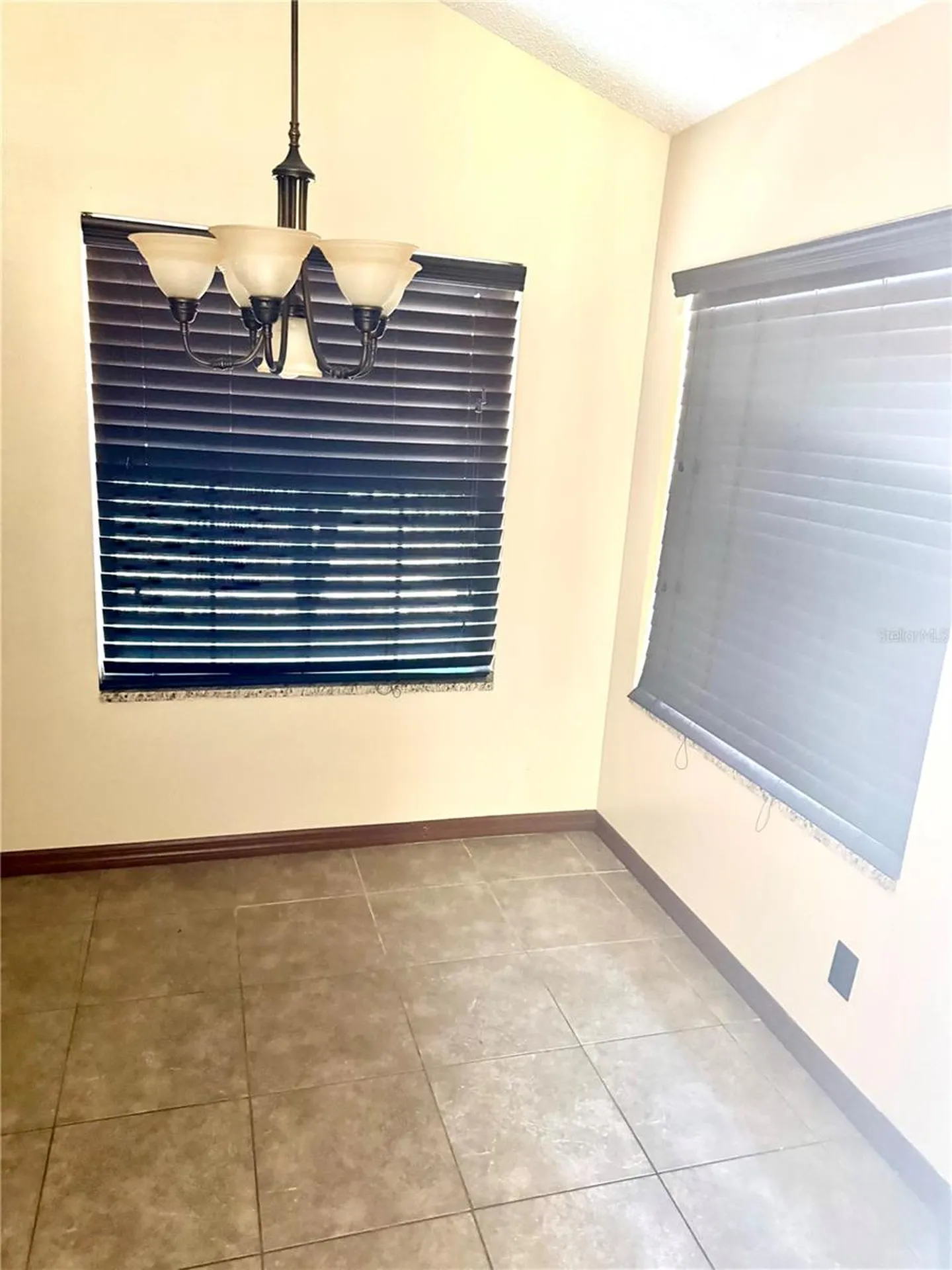 8860 Lambert Lane Orlando FL 32825