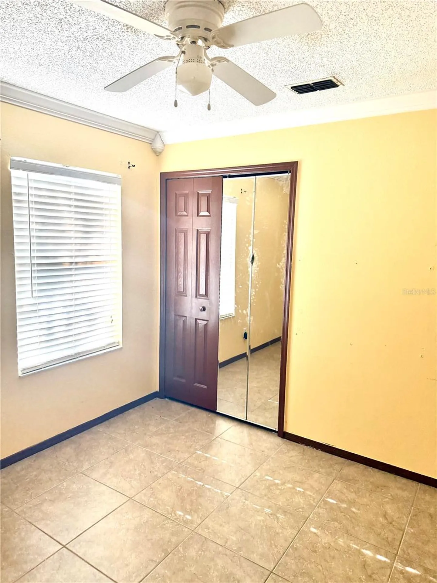 8860 Lambert Lane Orlando FL 32825