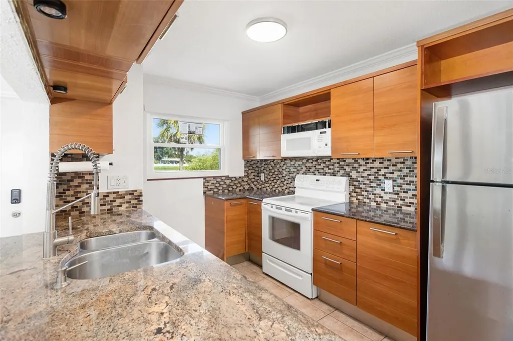2948 Clark Road Sarasota FL 34231