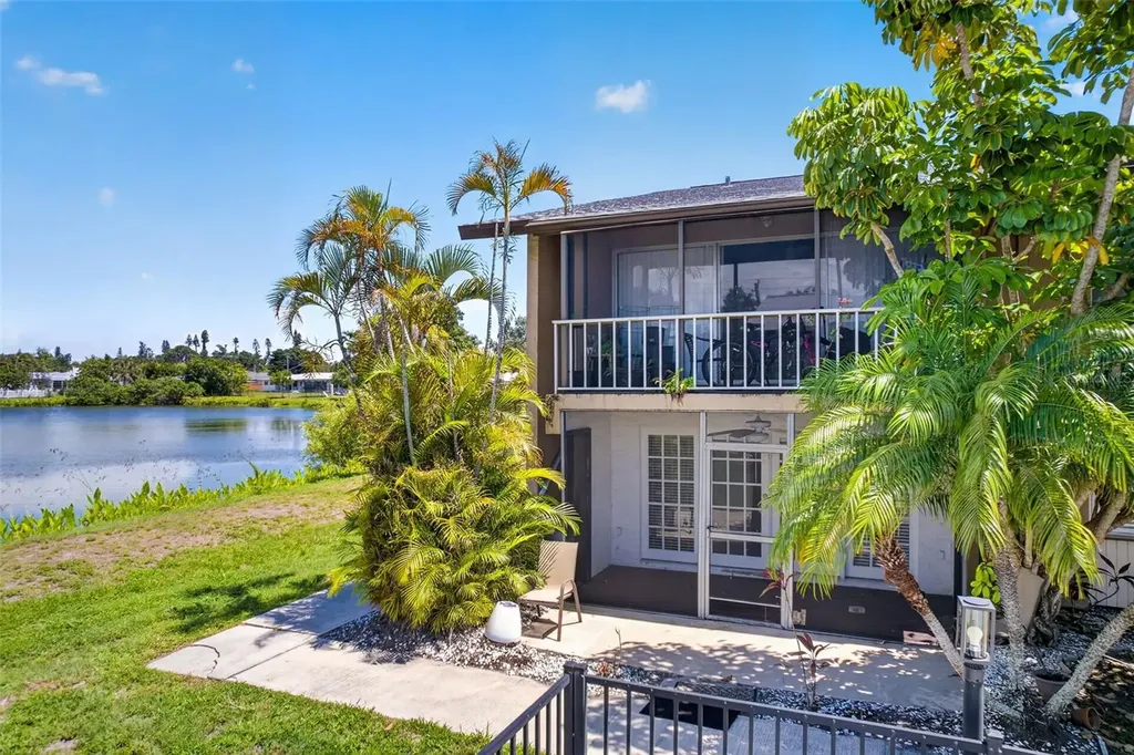 2948 Clark Road Sarasota FL 34231