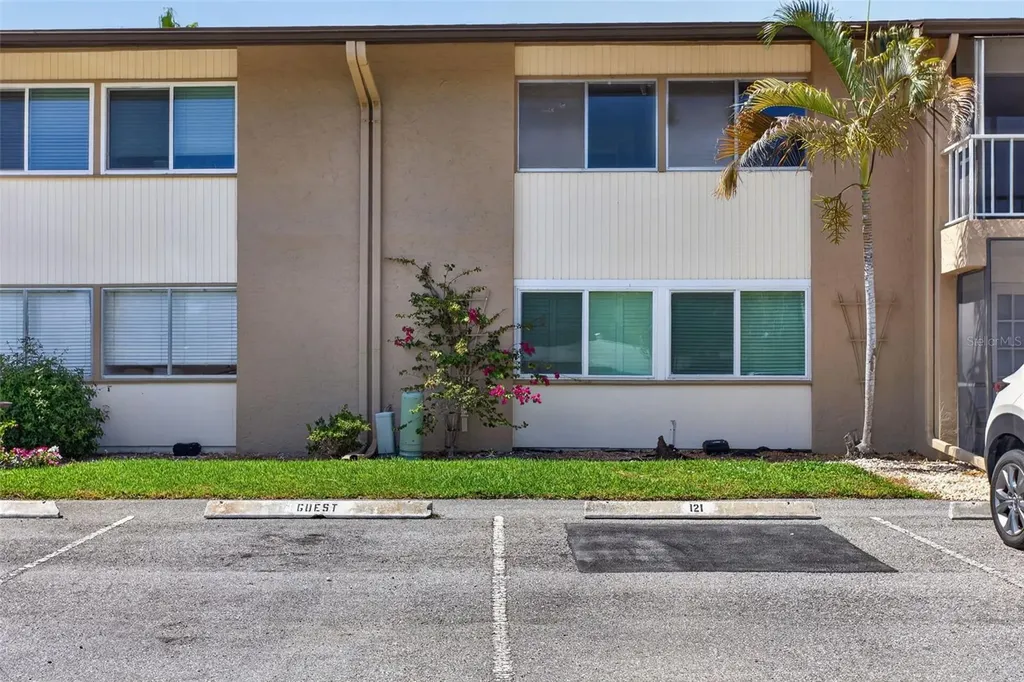 2948 Clark Road Sarasota FL 34231