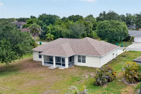 421 Londrina Drive Punta Gorda FL 33983