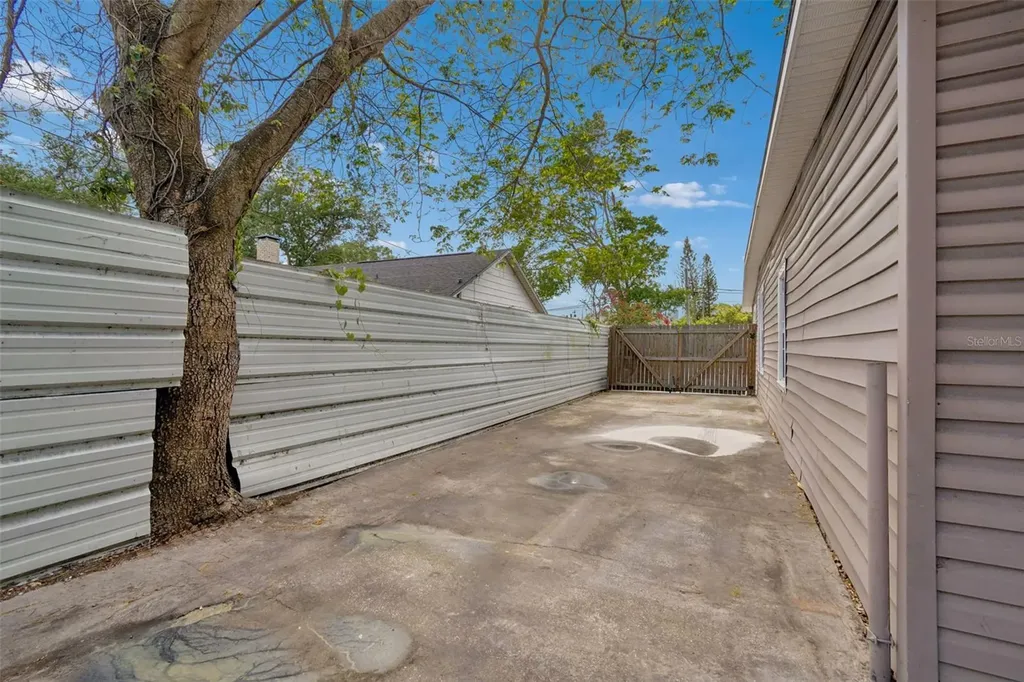 6443 31st Street N St Petersburg FL 33702