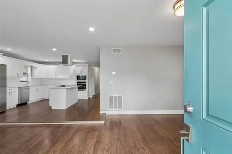 6443 31st Street N St Petersburg FL 33702