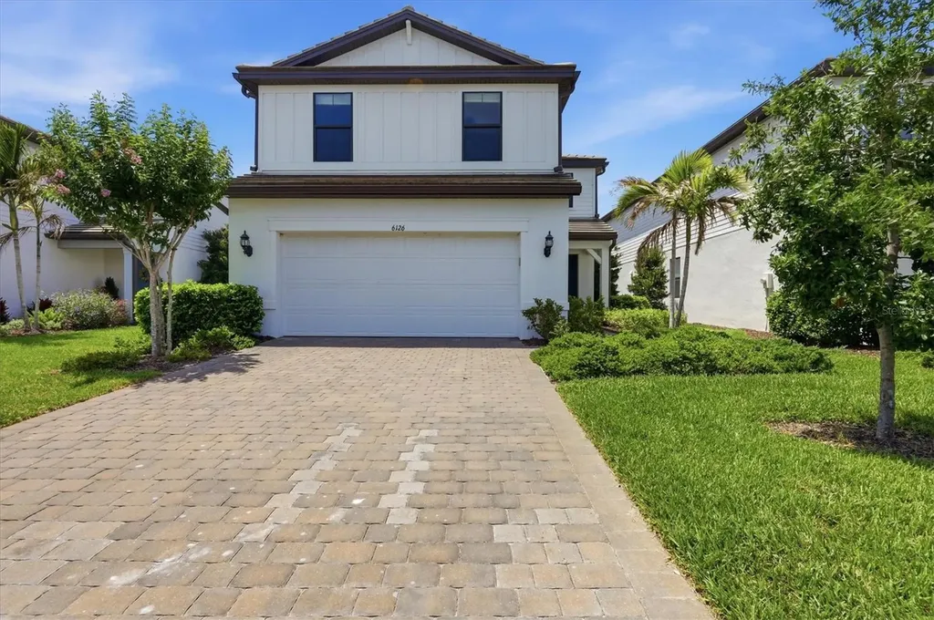 6126 Bluestar Court Lakewood Ranch FL 34211