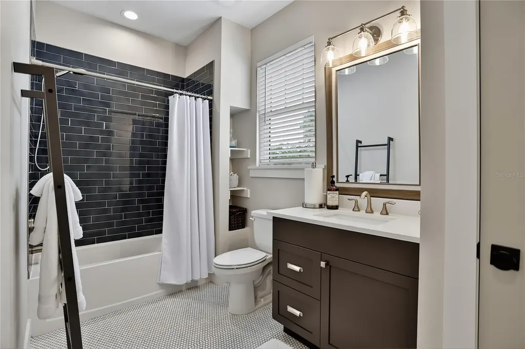 705 Garden West Terrace Winter Garden FL 34787