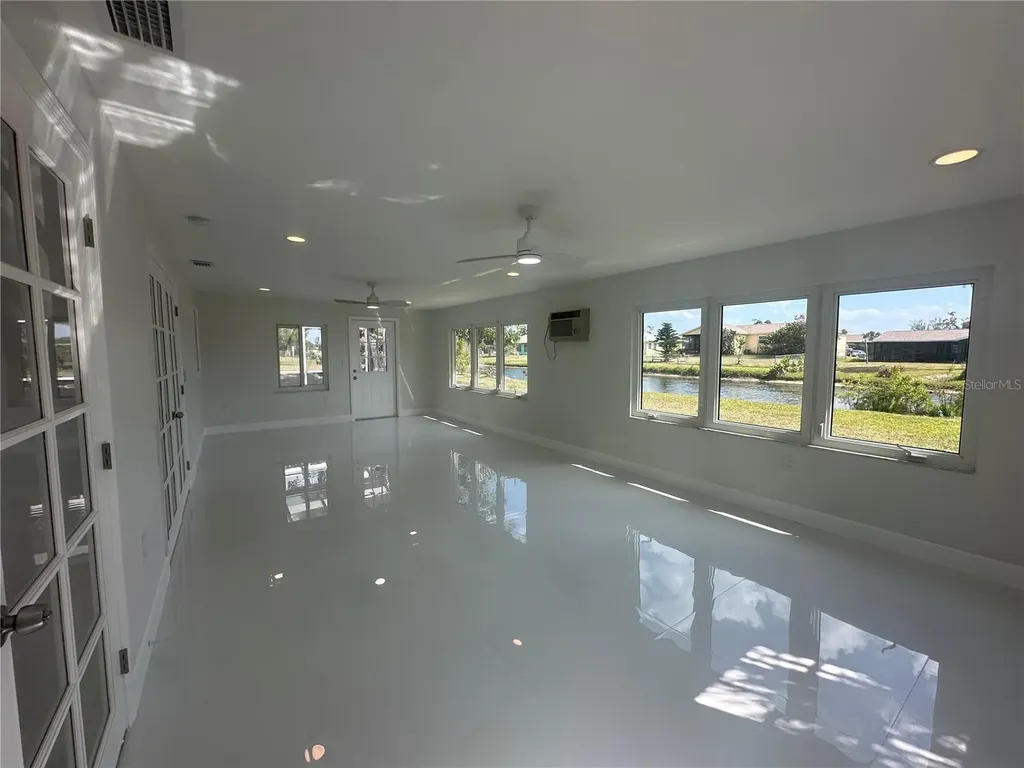 230 Annapolis Lane Rotonda West FL 33947