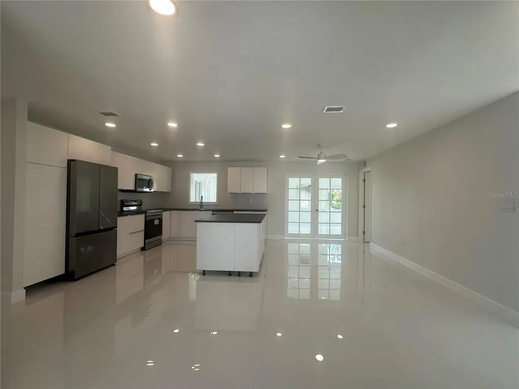 230 Annapolis Lane Rotonda West FL 33947