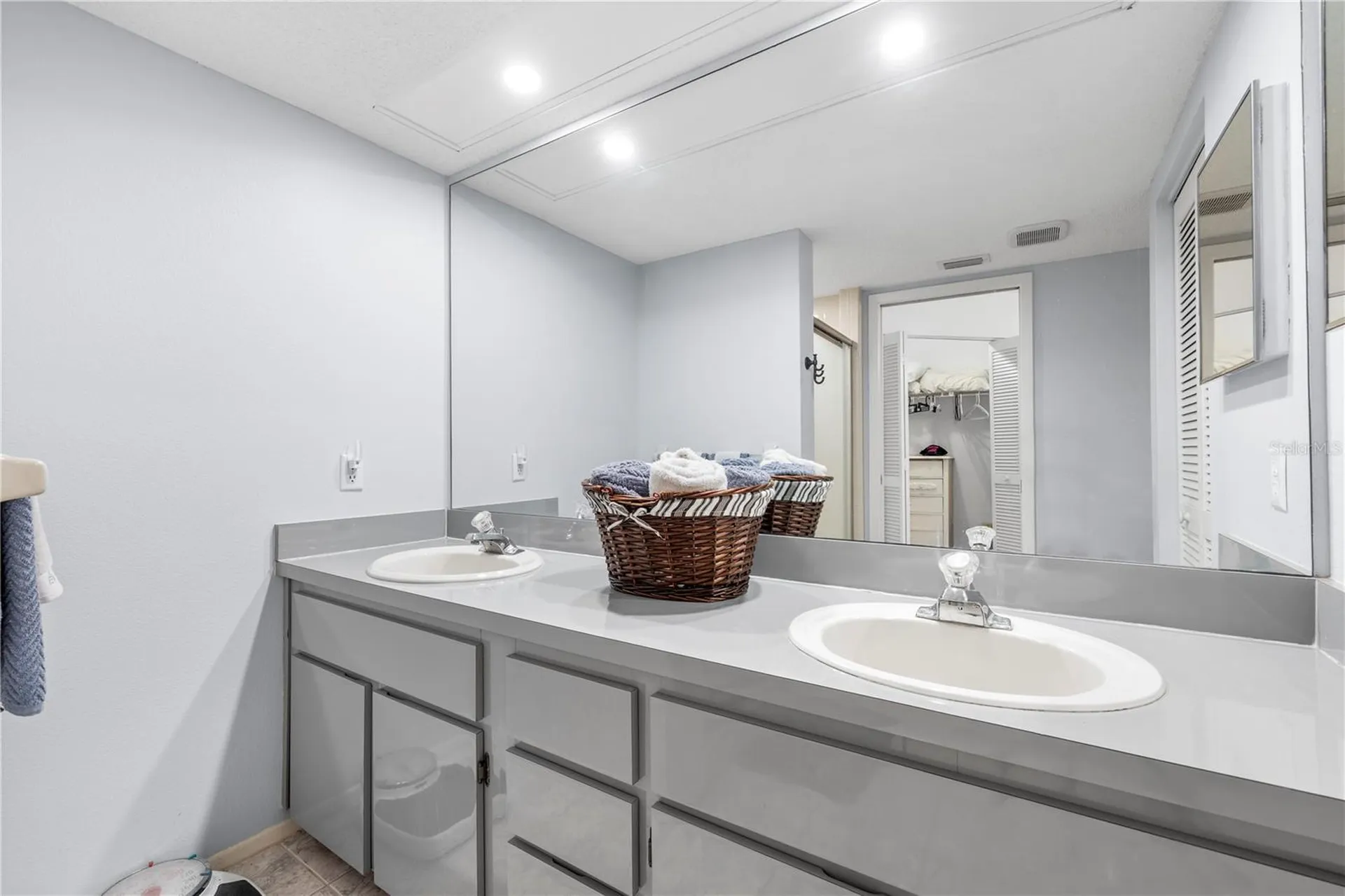 3801 Sailmaker Lane Holiday FL 34691
