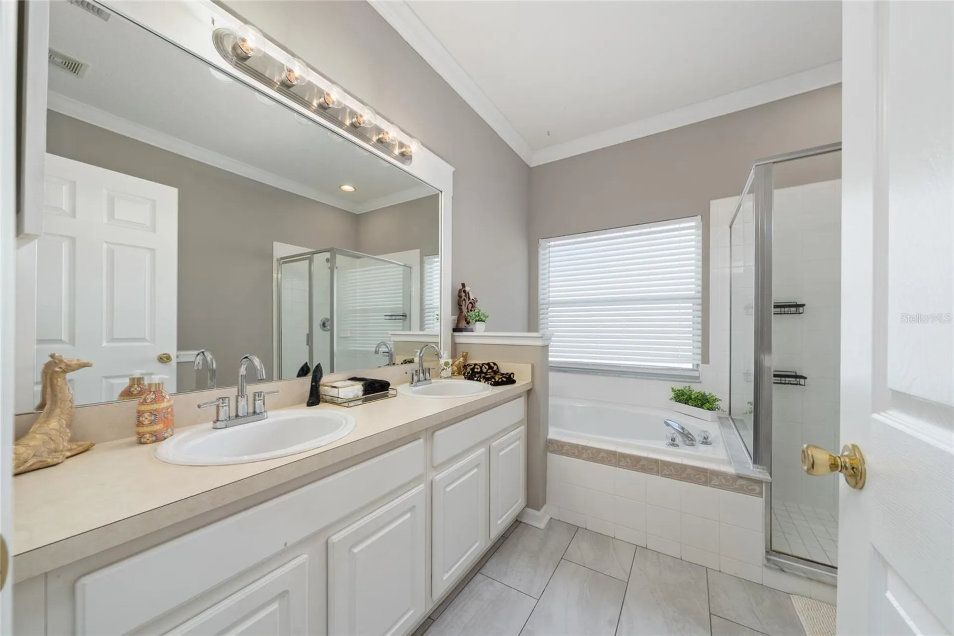 9724 Myrtle Creek Lane Orlando FL 32832