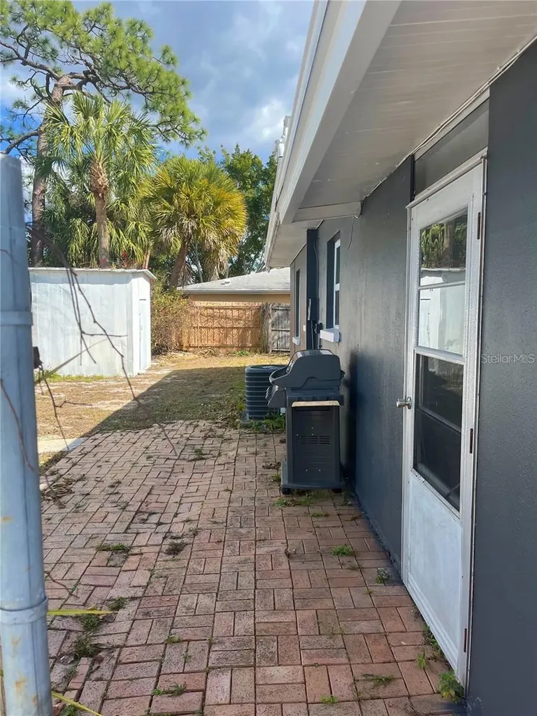 72 Lake Shore Drive Palm Harbor FL 34684