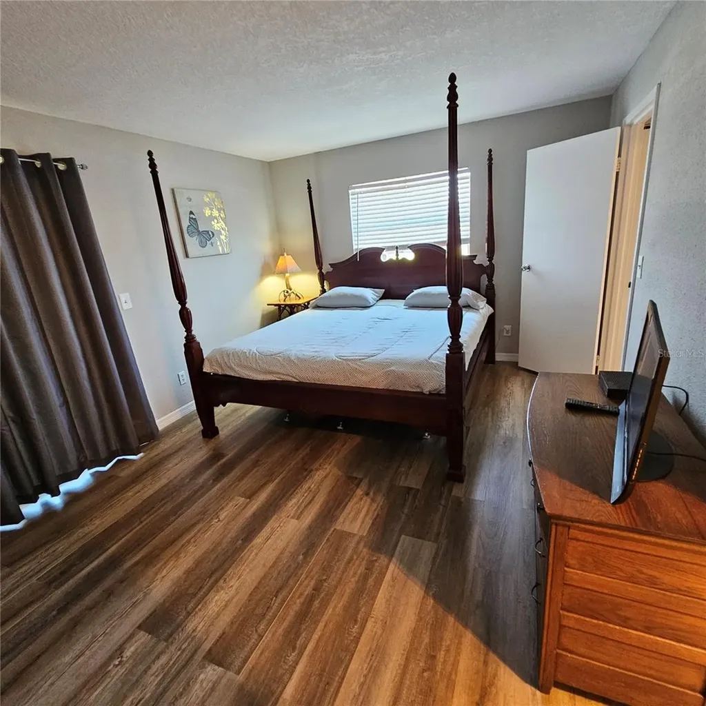 301 Andover Place S Sun City Center FL 33573