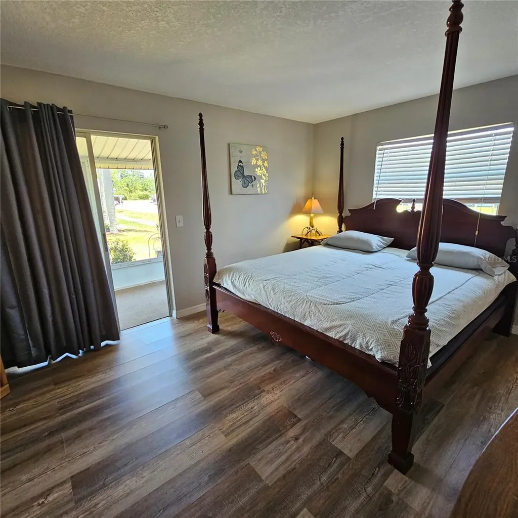 301 Andover Place S Sun City Center FL 33573