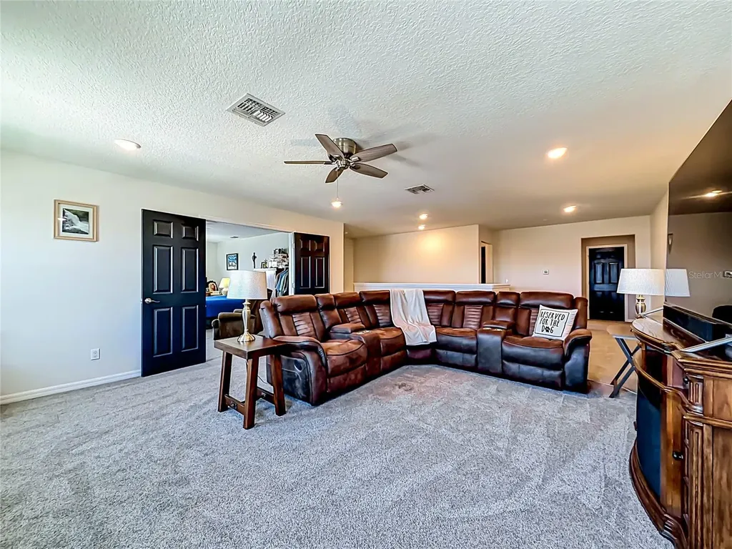 2323 Nuthatch Street St Cloud FL 34771