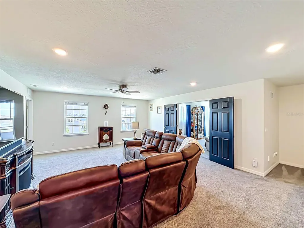 2323 Nuthatch Street St Cloud FL 34771