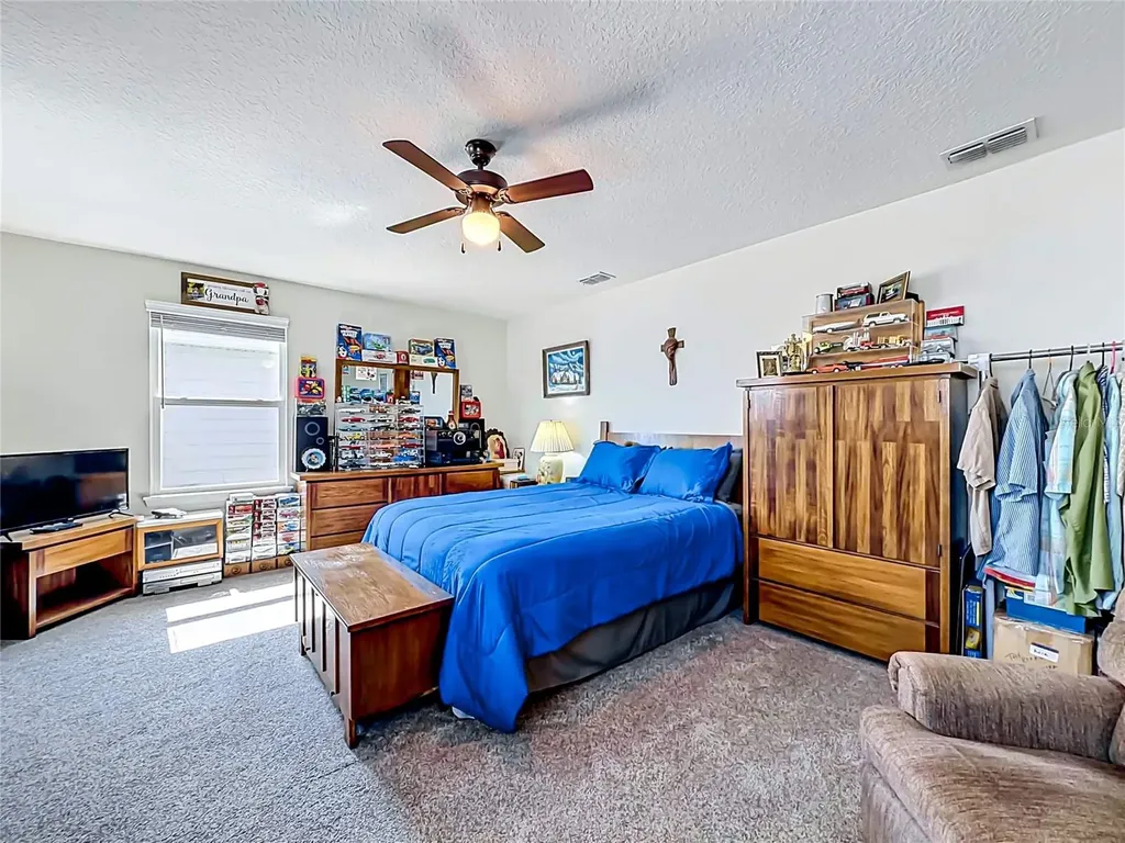 2323 Nuthatch Street St Cloud FL 34771