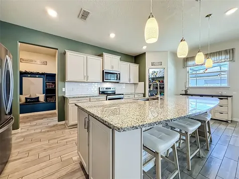 2323 Nuthatch Street St Cloud FL 34771