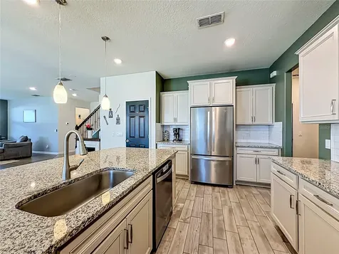 2323 Nuthatch Street St Cloud FL 34771