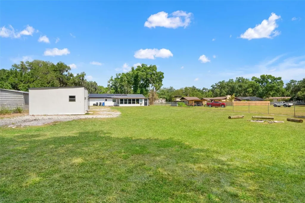 2111 Hinson Road Dover FL 33527