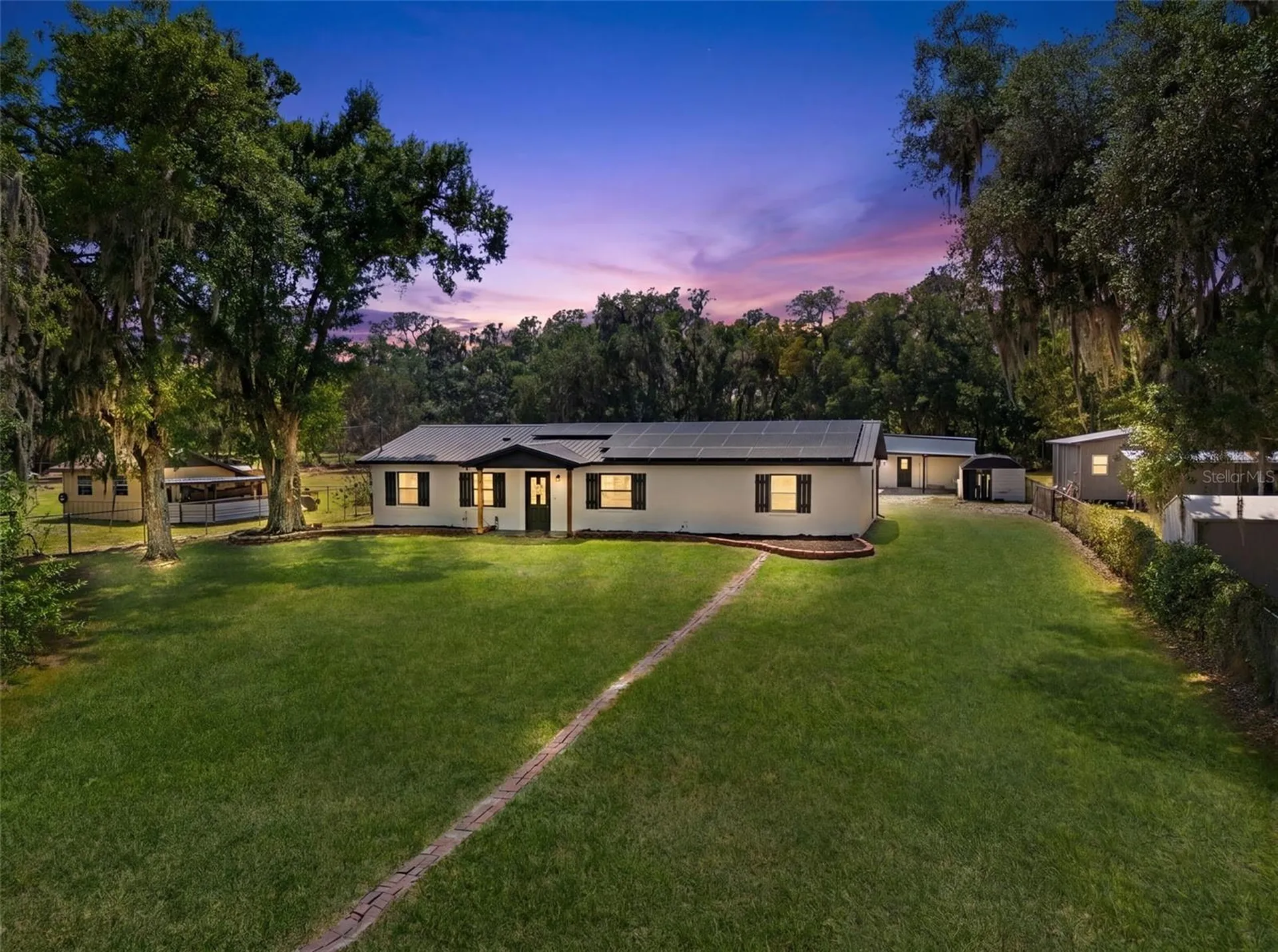 2111 Hinson Road Dover FL 33527