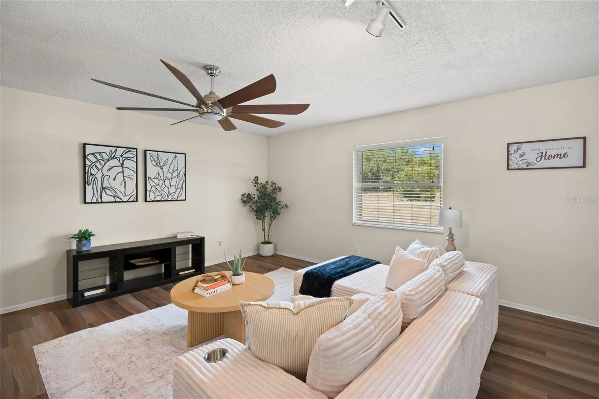 2111 Hinson Road Dover FL 33527