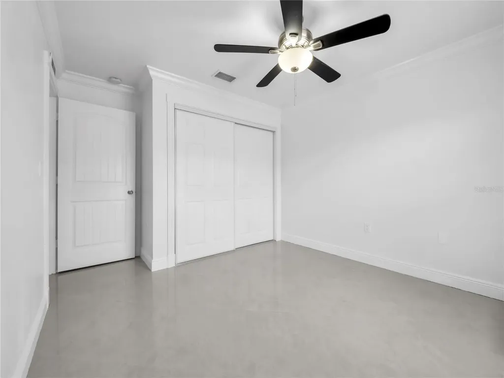 3122 W Crest Avenue Tampa FL 33614