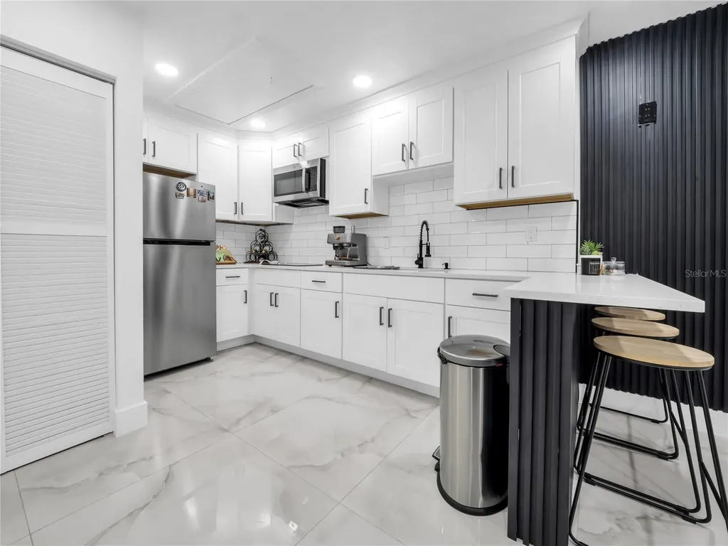 3122 W Crest Avenue Tampa FL 33614