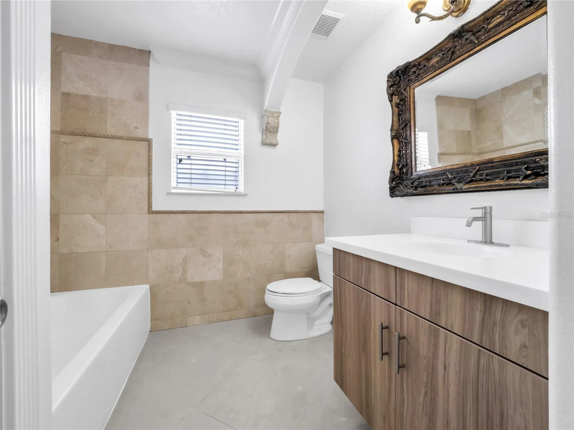 3122 W Crest Avenue Tampa FL 33614