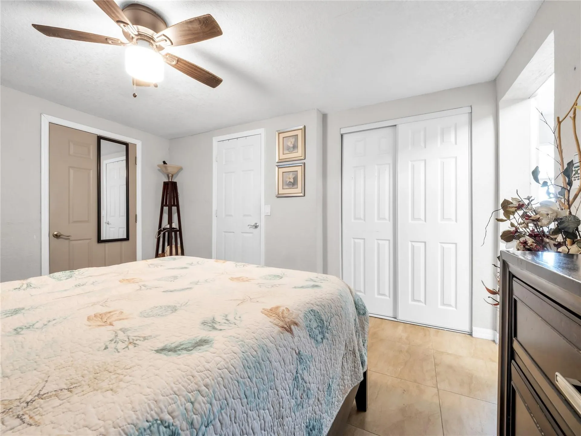 3122 W Crest Avenue Tampa FL 33614