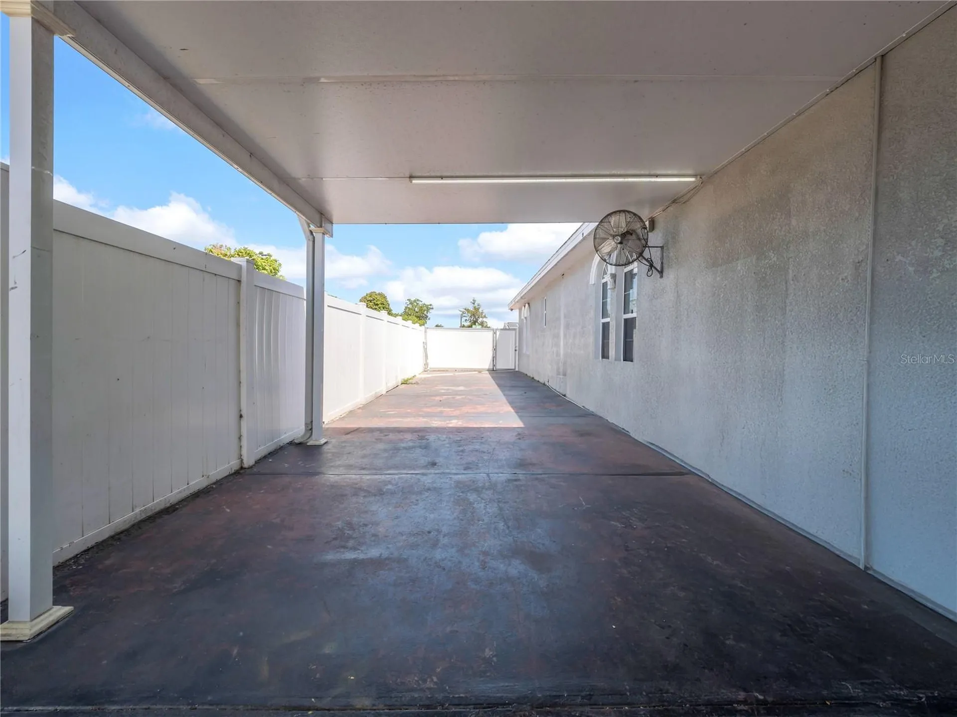 3122 W Crest Avenue Tampa FL 33614