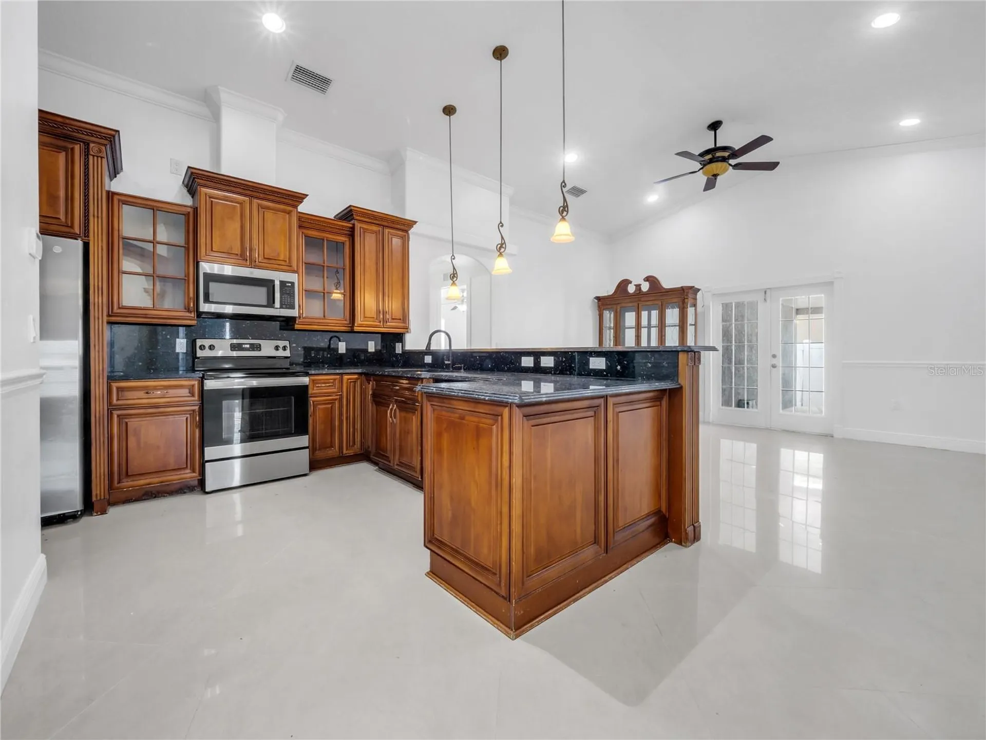 3122 W Crest Avenue Tampa FL 33614